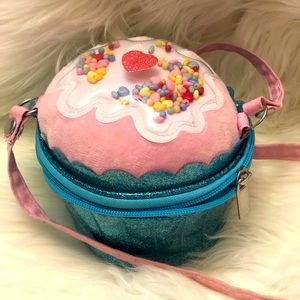 Cupcake purse